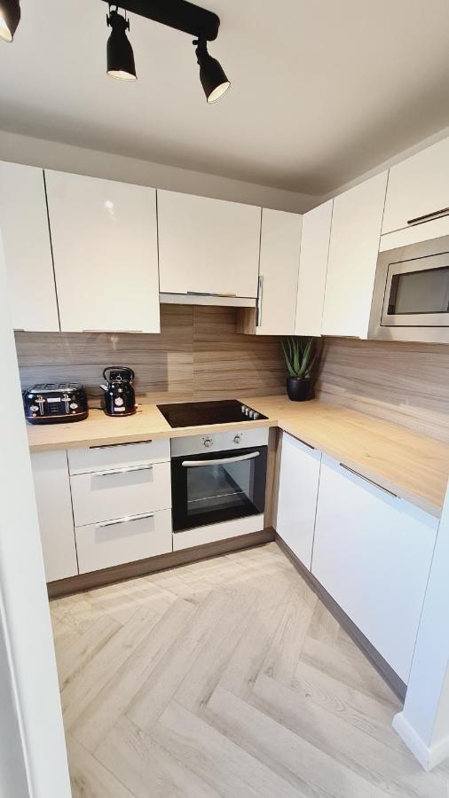 Beautiful 2Bed House With Garden, Walking Distance To Town - Free Parking Apartamento Glasgow Exterior foto
